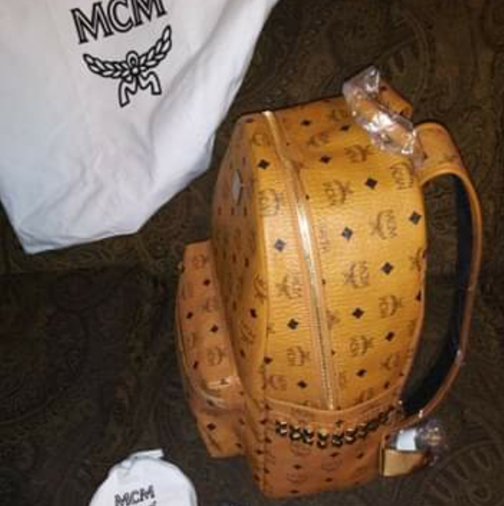 LG MCM Back Pack - Picture 6 of 7